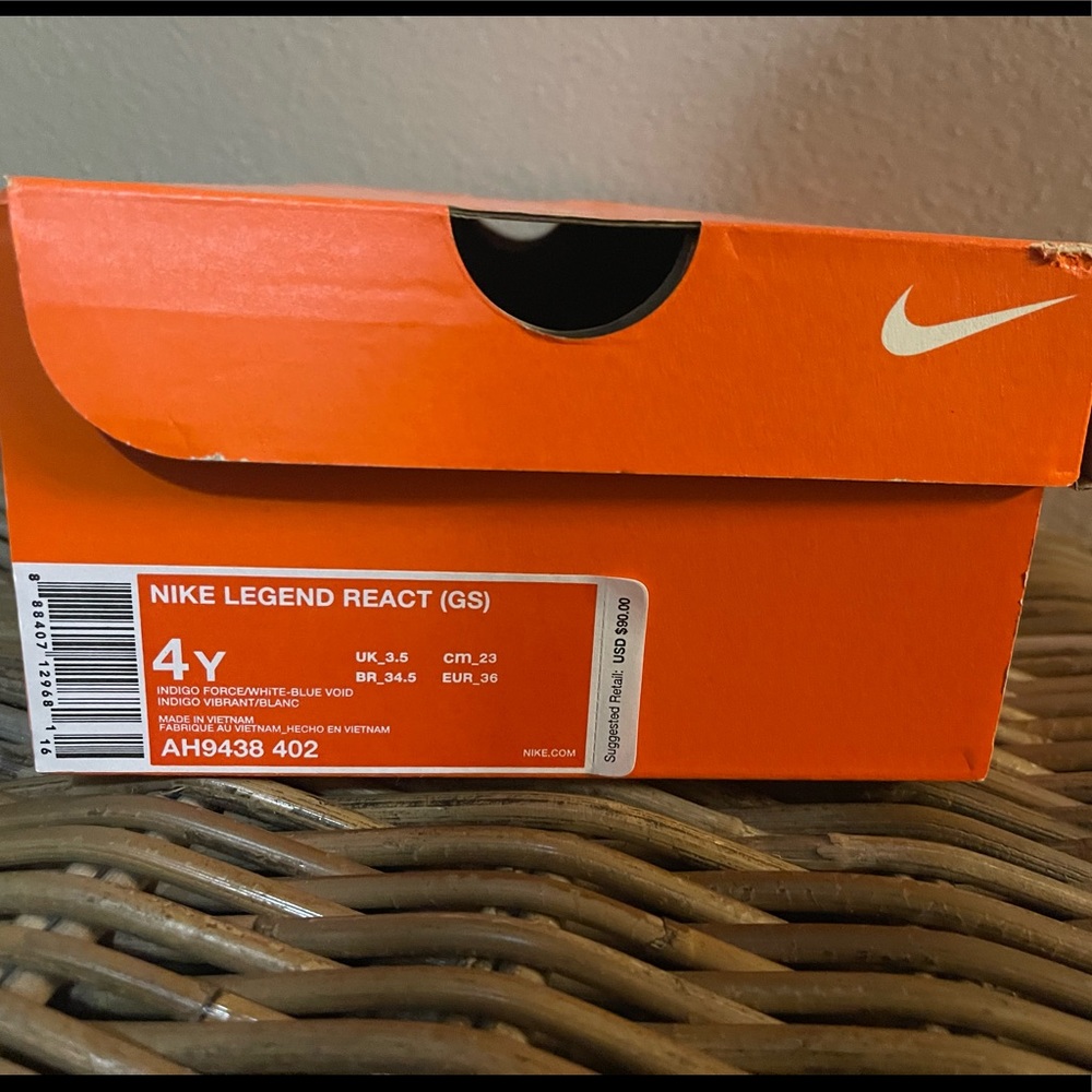 Nike legend react youth girl or boy